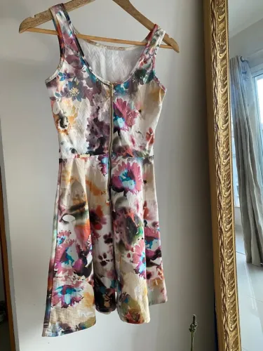 Vestido aquartelamento Damyller, estiloso, elegante , confortável e leve