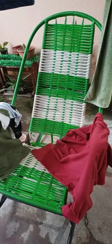 Vendo cadeira de balanço uma azul ótima e uma verde o macarrão dela esta um pouco avaria
