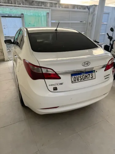 Hyundai HB20S Premium 1.6 Flex 16V Aut. 4P 2014