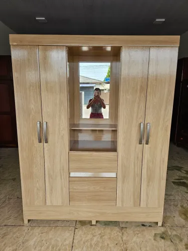 Guarda roupa seminovo 