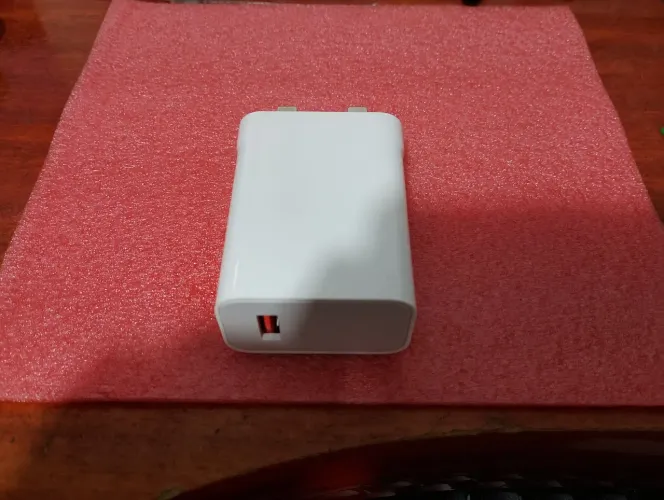 CARREGADOR GENUÍNO XIAOMI + CABO, ZERO PADRÃO EUROPEU