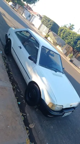 Ford Escort GL 1.6i / 1.6 (álcool) 1988