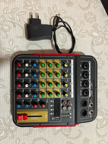 Mesa de som de 6 canais Bluetooth 