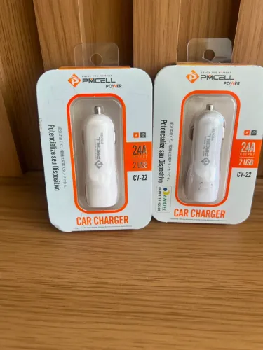Carregador de carro USB
