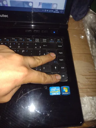 Notebook i3 ENTREGA LEIA