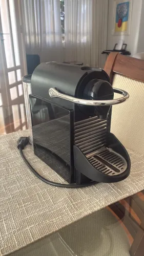 CAFETEIRA NESPRESSO