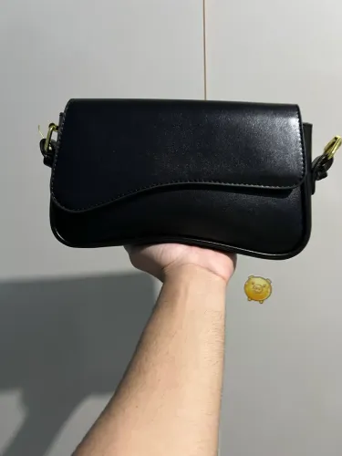Bolsa preta couro sintético