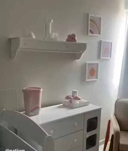 Prateleira para quarto infantil