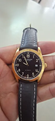 Relógio victorinox original vendo olx pay mais entrega para todo Brasil faço envio