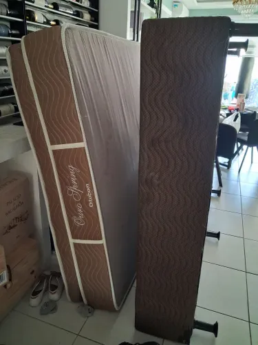 Colchão e cama box