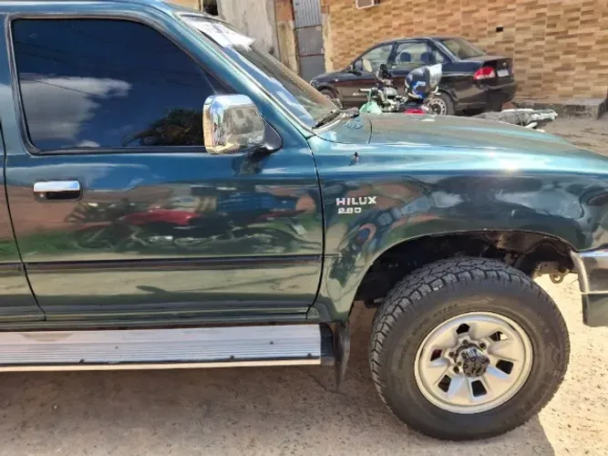 Toyota Hilux CD SR5 4X4 2.8 Diesel 1998