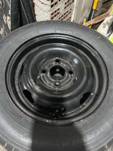 Pneus aro 13