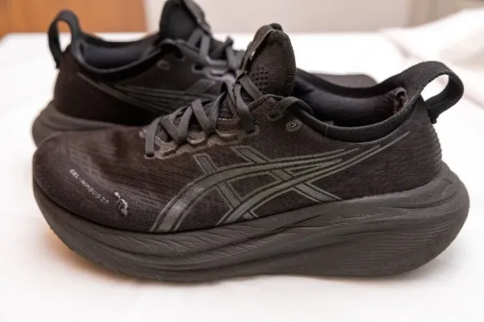 Tênis Asics Nimbus 27 all black