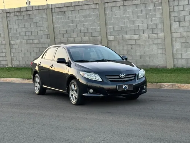 Toyota Corolla GLI 1.8 Flex 16V Aut. 2011