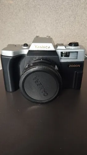 Câmera Yashica