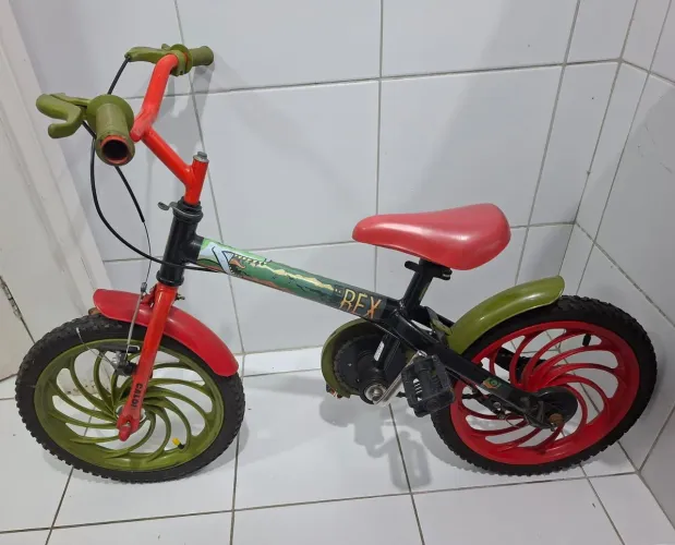 Bicicleta Caloi aro 16- menino