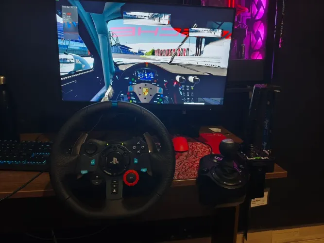 Volante Logitech G29 + Câmbio + Freio de Mão (Apenas 3 meses de uso - Na Caixa!)