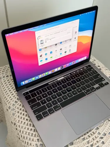 MacBook Pro 13" (2020) - Intel Core i7 | 32GB RAM | 512GB SSD - Cinza-espacial