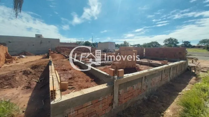 CASA INDIVIDUAL DE 02 QUARTOS EM CONSTRUÇÃO COM ENTRADA FACILITADA