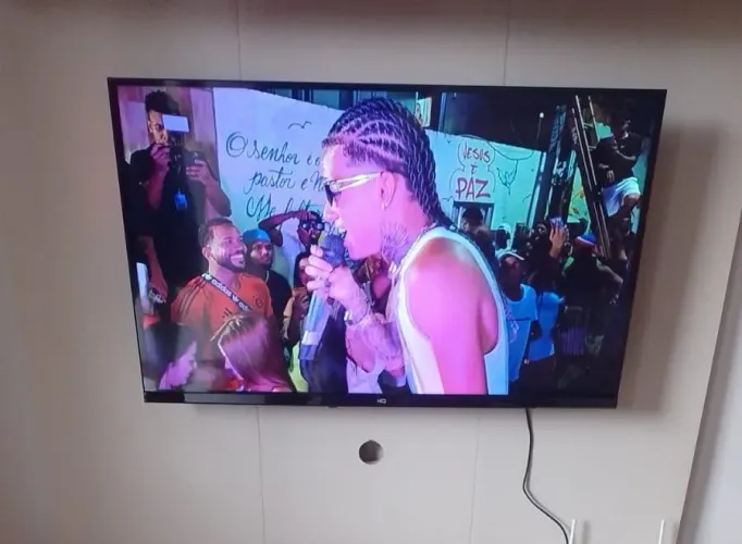 Smart Tv HQ 32 Android borda Infinita