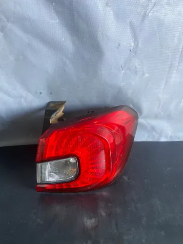 Lanterna fiat Argo original 