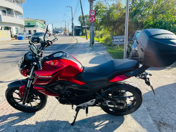 Vendo, FZ15 . 2024, tudo ok, único Dono.$$16.900