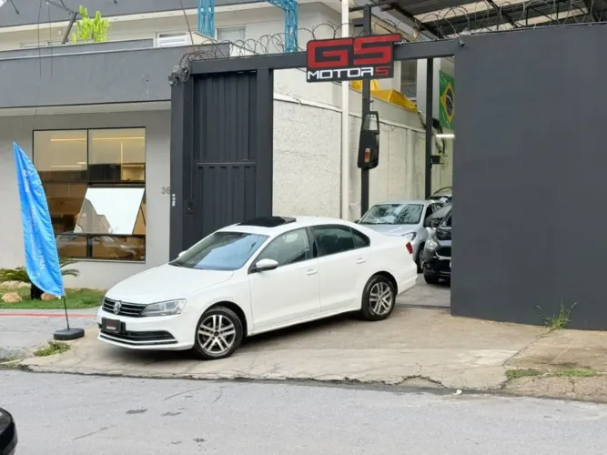 Volkswagen Jetta Comfortline 2.0 T.flex 8V 4P Tipt. 2015
