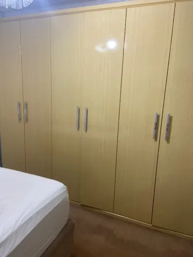 Guarda-roupa amplo