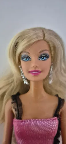 Barbie fashionista anos 200