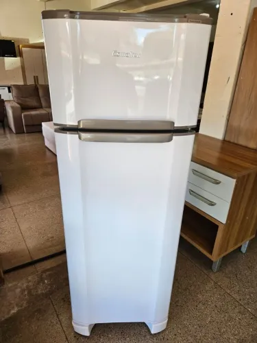 Geladeira esmaltec