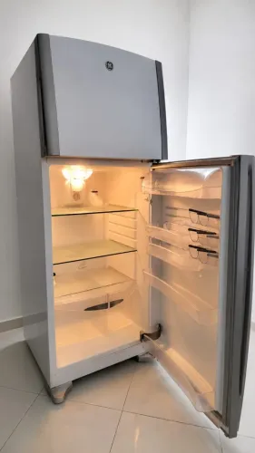 Geladeira GE Turbo Air System 420L Cycle Defrost - Grande, Muito Conservada e Funcionando 