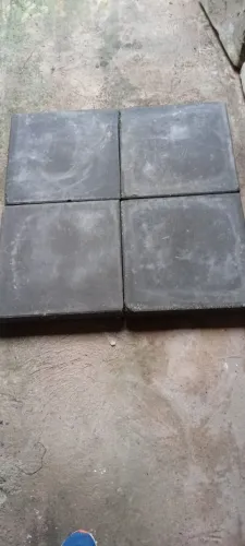 Piso de calçadas 30x30.