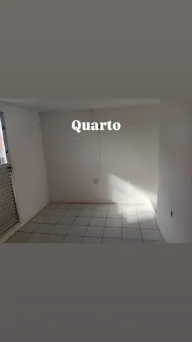 Kitnet / casa em vila 