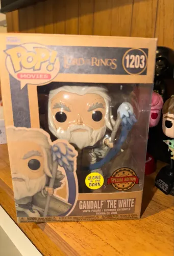 Funko Pop! Gandalf the White - Senhor Dos Anéis #1203 Special Edition- GLOWS in the DARK