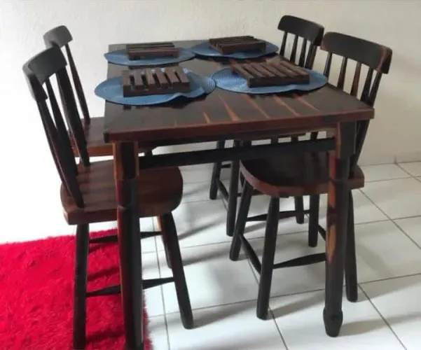Jogo 120x70 com mesa fixa torneada 
