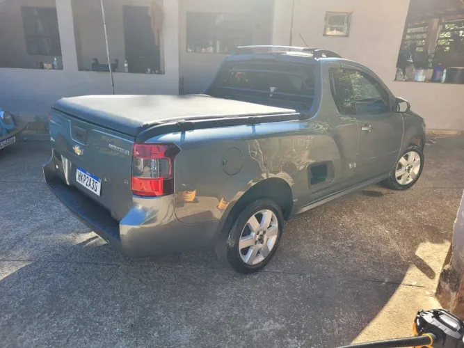 Chevrolet Montana Sport 1.4 Econoflex 8V 2P 2011