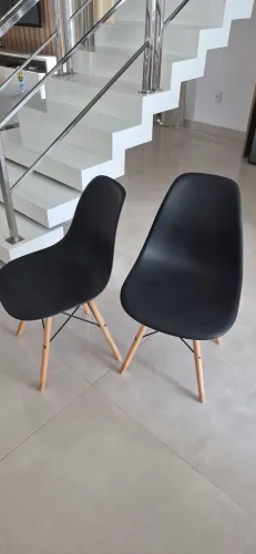 Vendo Cadeiras Modernas Charles Eames Eiffel