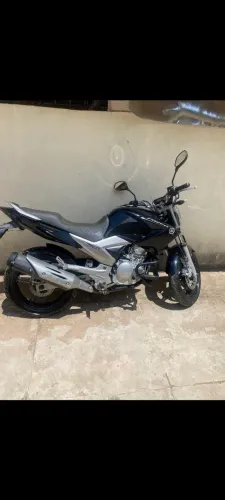 Fazer 250