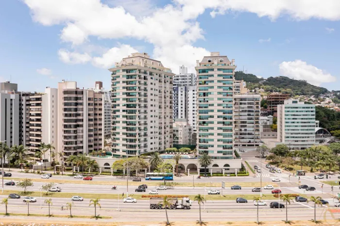 Apartamento à venda- 4 suítes - Agronômica | Florianópolis/SC.