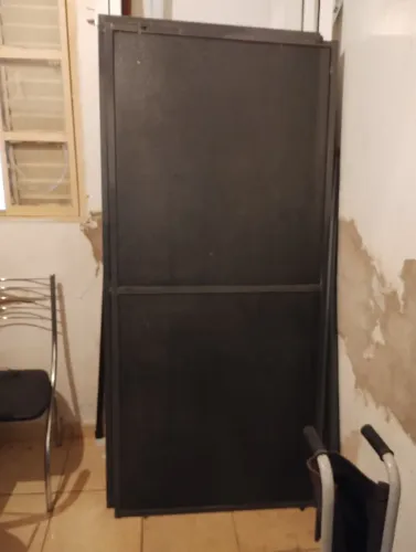 Box de banheiro acrílico cor cinza valor 350,00