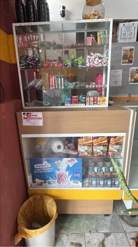 Balcão caixa com expositor