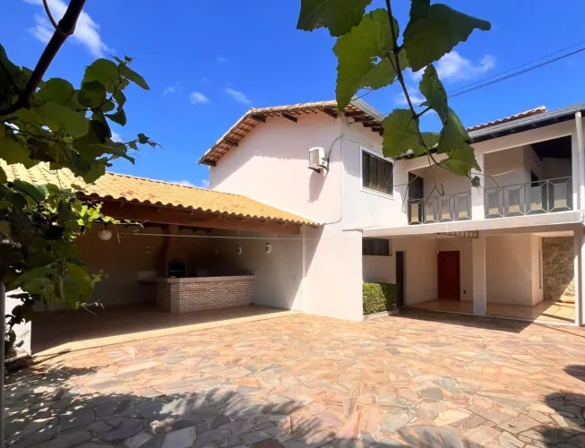Casa à venda no bairro Brasil em Uberlândia