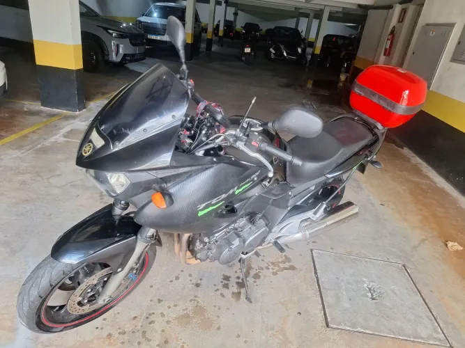 YAMAHA TDM 900, EXCELENTE ESTADO DE FUNCIONAMENTO E CONSERVAÇÃO, 39.000 KM, SEM DETALHES