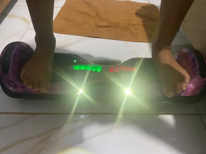 Hoverboard semi novo com carregador 