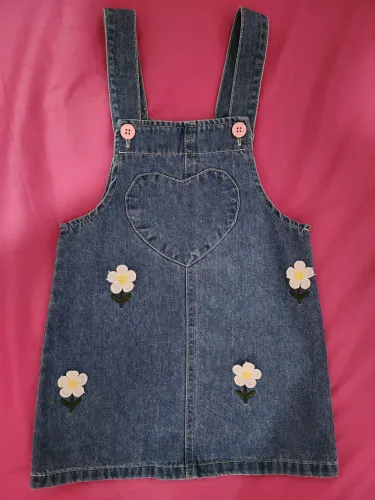 Jardineira jeans