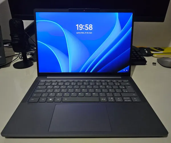 Notebook Lenovo IdeaPad Slim 5 Ryzen AI 7 350, 16GB, SSD 512GB, 14" - Acabamento em Metal