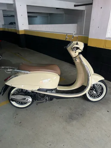 Scooter Motorino Cappuccino 150cc