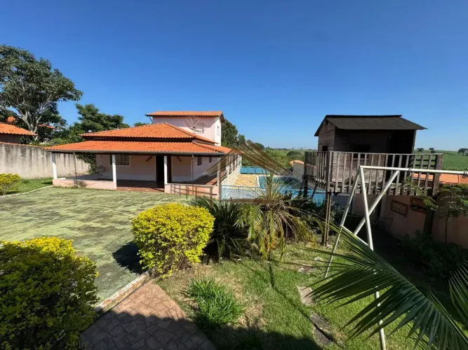 Chácara com 1.000 m² a venda em Porangaba, 3 dormitórios, piscina, escritura registrada