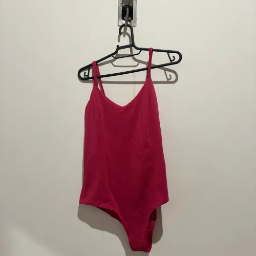 body básico alcinha marsala (usado)