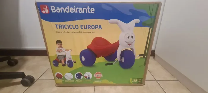 Triciclo infantil